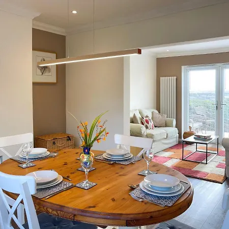 Fell View - Dog-friendly House, Enclosed Garden & Great Views * Penrith