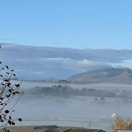 Fell View - Dog-friendly House, Enclosed Garden & Great Views * Penrith