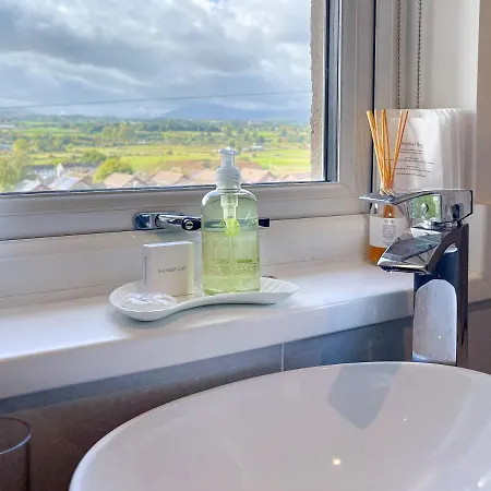 Fell View - Dog-friendly House, Enclosed Garden & Great Views Vakantiehuis Penrith